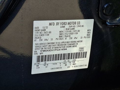 Certified 2023 Ford Explorer XLT w/ Equipment Group 202A AWD/4WD image 28