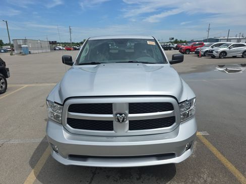 Used 2019 RAM 1500 Express AWD/4WD image 2