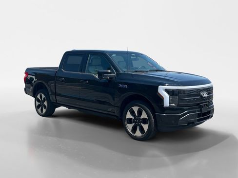 Used 2025 Ford F150 Lightning Platinum AWD/4WD image 26