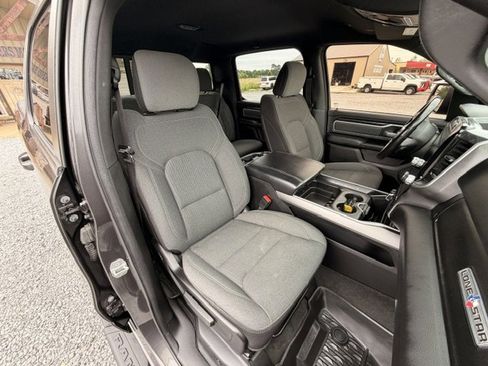 Used 2022 RAM 1500 Lone Star AWD/4WD image 9