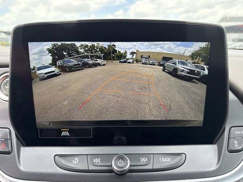 Used 2025 Chevrolet Blazer LT FWD image 27