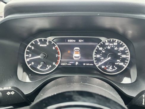 Certified 2023 Nissan Rogue SV w/ SV Premium Package image 18