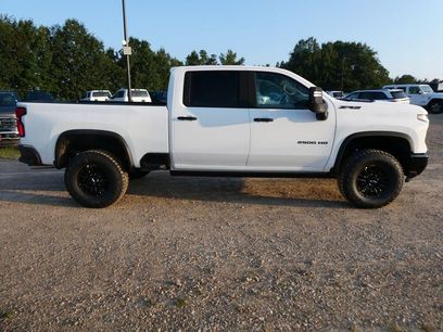 New 2026 Chevrolet Silverado 2500 ZR2 w/ LPO, Dark Essentials Package