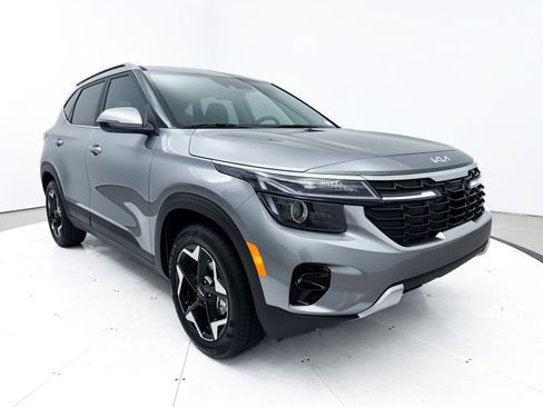 Certified 2026 Kia Seltos EX image 12