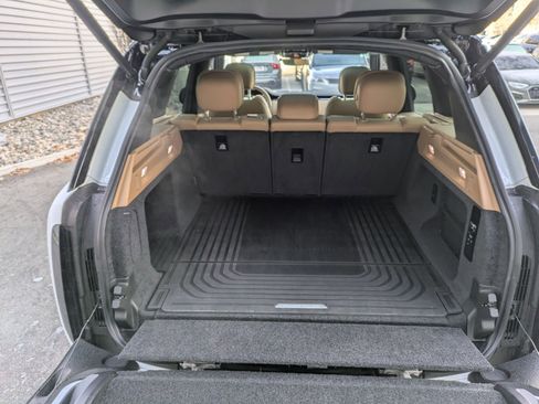 Used 2023 Land Rover Range Rover SE image 31