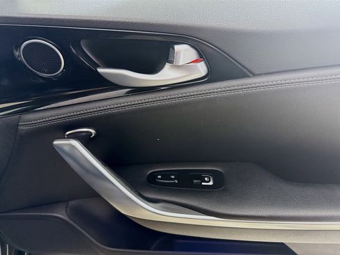 Used 2019 Kia Stinger image 31