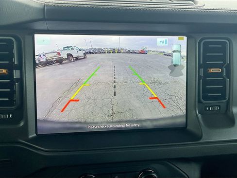 Used 2024 Ford Bronco Badlands AWD/4WD image 14