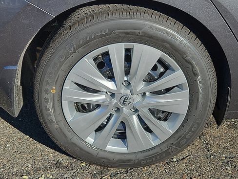 New 2025 Nissan Sentra S image 6