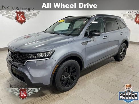 Used 2021 Kia Sorento S w/ Panoramic Sunroof Package image 3