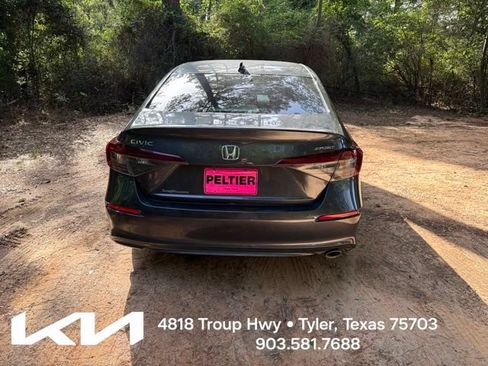 Used 2025 Honda Civic Sport image 9