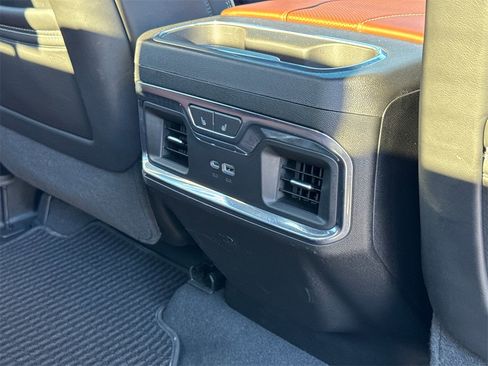 Used 2024 GMC Sierra 3500 Denali Ultimate image 19
