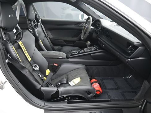 Certified 2022 Porsche 911 GT3 image 30