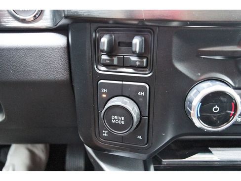 Used 2023 Ford F250 Lariat w/ Sport Appearance Package AWD/4WD image 28