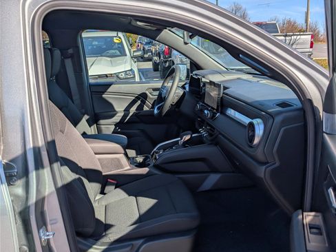 New 2026 Chevrolet Colorado LT image 6