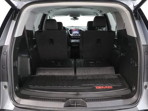 Used 2021 GMC Acadia SLE w/ Driver Convenience Package FWD image 33