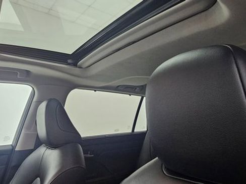 Used 2024 Toyota Highlander XLE image 26