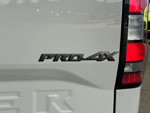 Used 2023 Nissan Frontier PRO-4X w/ Pro Convenience Package image 32