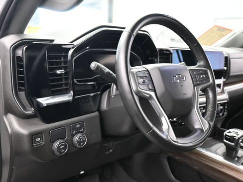 Used 2024 Chevrolet Silverado 1500 RST RWD image 15