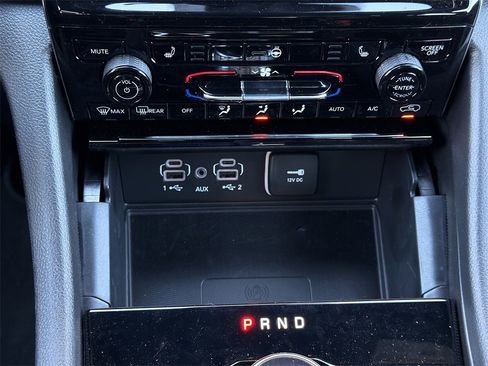 New 2025 Jeep Grand Cherokee L Altitude image 15