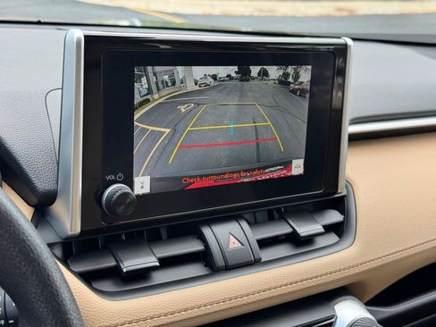 Certified 2025 Toyota RAV4 LE AWD/4WD image 16