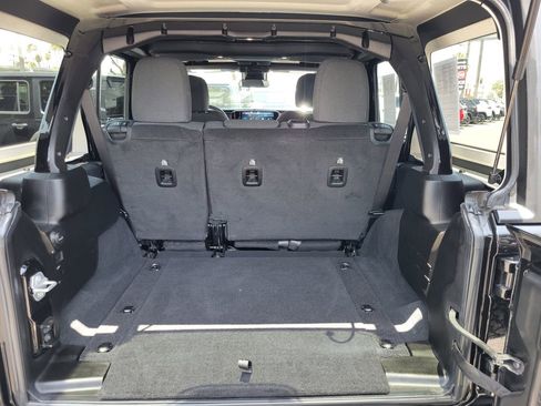 Used 2025 Jeep Wrangler Unlimited Sport AWD/4WD image 21