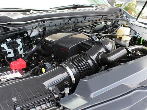 Used 2025 Ford F350 XLT AWD/4WD image 17