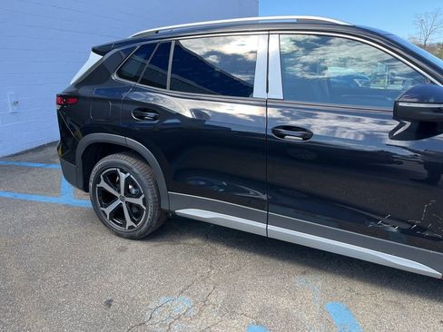 New 2026 Volkswagen Tiguan SE image 8