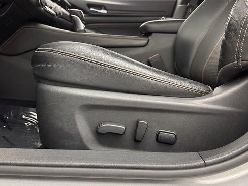 Used 2020 Nissan Altima 2.5 SR w/ Premium Package image 14