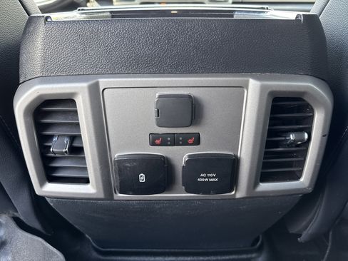 Used 2022 Ford F250 Lariat w/ Lariat Value Package AWD/4WD image 25
