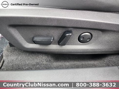 Certified 2025 Nissan Murano SV image 12