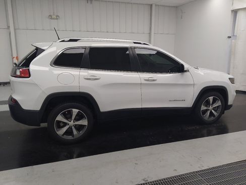 Used 2019 Jeep Cherokee Limited FWD image 10