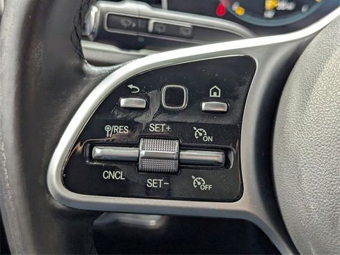 Used 2020 Mercedes-Benz GLE 350 w/ 3rd Row Seat Package image 20