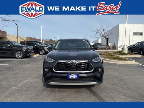 Used 2020 Toyota Highlander Platinum image 1