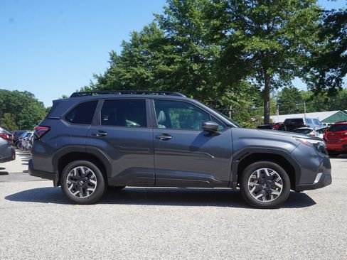 Used 2026 Subaru Forester Premium AWD/4WD image 4