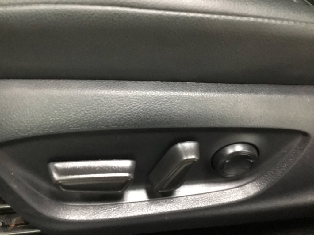 Used 2024 Toyota Camry SE FWD image 7