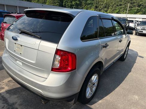 Used 2013 Ford Edge SE FWD image 2