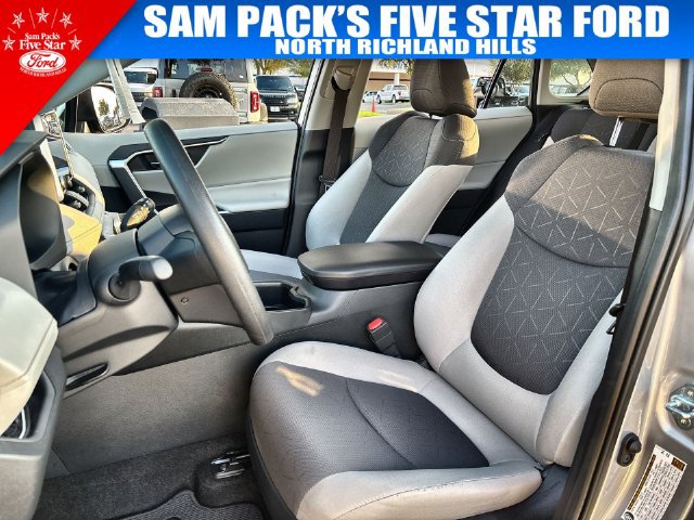 Used 2025 Toyota RAV4 XLE w/ Convenience Package AWD/4WD image 20