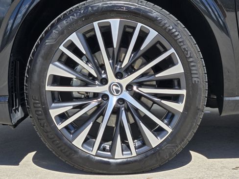 Used 2024 Lexus RX 350 w/ Kick Sensor & Tow Package image 21