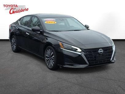 Used 2024 Nissan Altima 2.5 SV