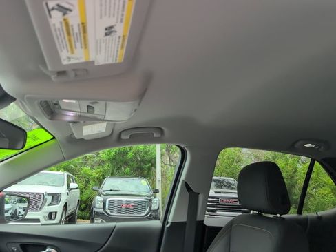 Used 2019 Chevrolet Equinox LT AWD/4WD image 10