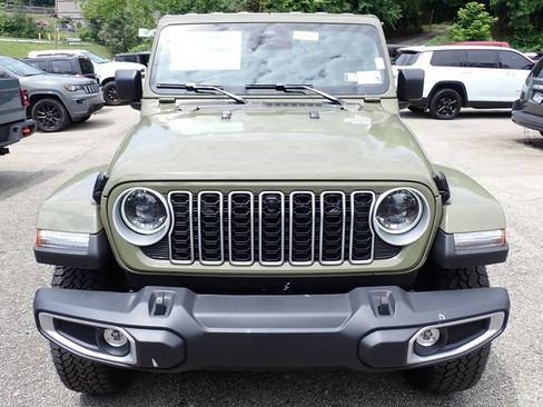 New 2026 Jeep Wrangler Unlimited Sahara AWD/4WD image 11