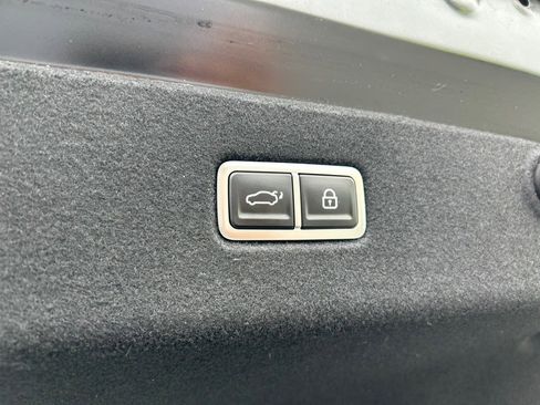 Used 2023 Hyundai Ioniq 6 SE RWD image 55