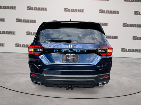 Certified 2024 Honda Pilot Elite image 4
