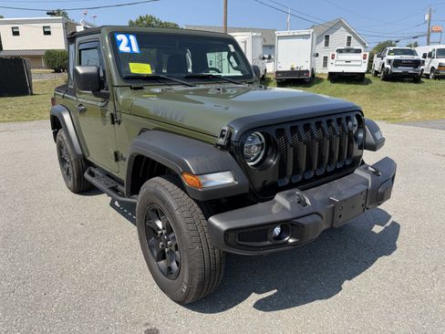 Used 2021 Jeep Wrangler Sport AWD/4WD image 8
