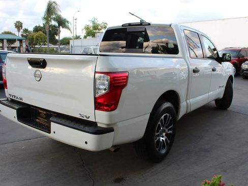 Used 2023 Nissan Titan SV RWD image 5
