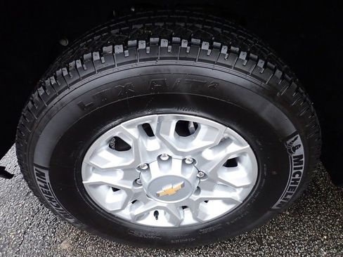 Used 2025 Chevrolet Silverado 3500 LT w/ All Star Edition image 12