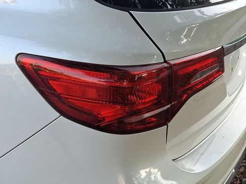 Used 2019 Acura MDX FWD w/ Advance Package image 8