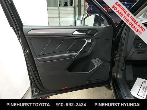 Used 2024 Volkswagen Tiguan SE image 4