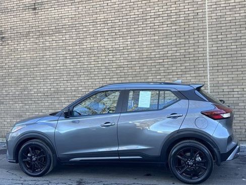 Used 2023 Nissan Kicks SR w/ SR Premium Package image 27