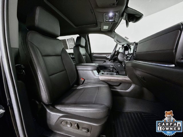 Used 2022 Chevrolet Silverado 1500 LTZ w/ LTZ Premium Package AWD/4WD image 31
